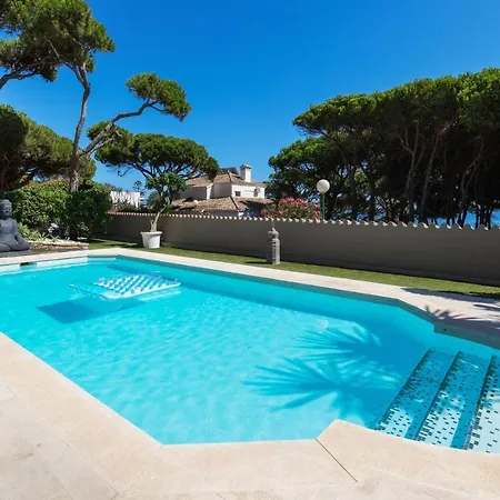 In Puerto Cabopino Holiday home Marbella
