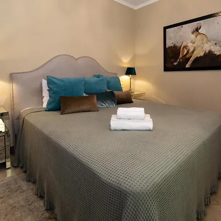 In Puerto Cabopino Holiday home Marbella
